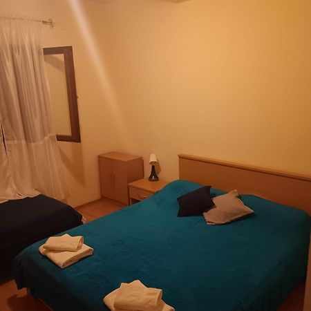 Apartments Luka Uble Εξωτερικό φωτογραφία