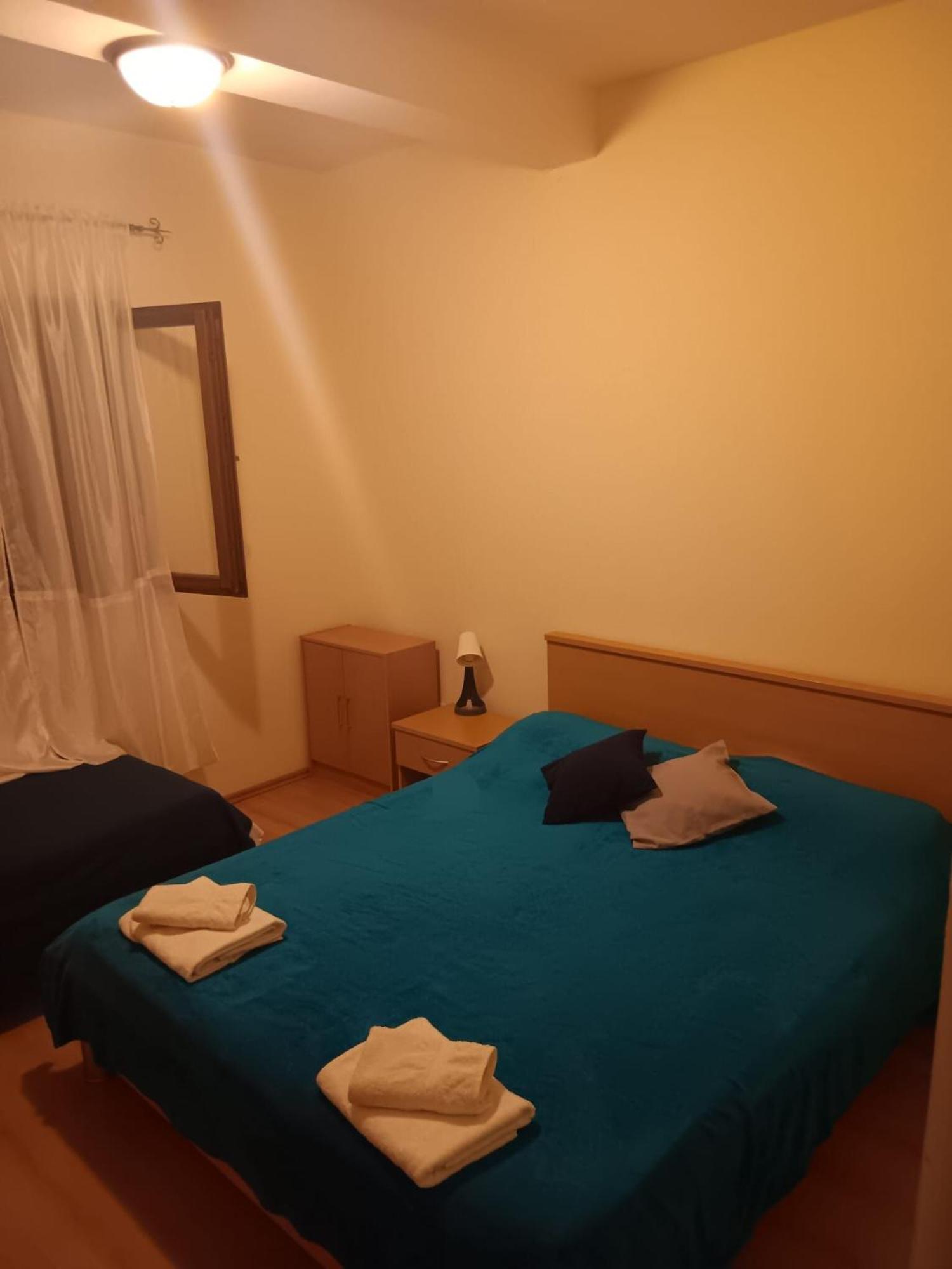 Apartments Luka Uble Εξωτερικό φωτογραφία